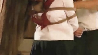 胡椒與莫霍克一起用他的股份色情刺穿了他女朋友的縫隙