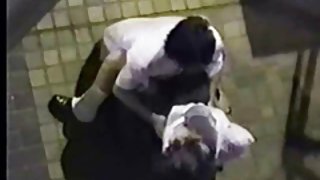 家庭性別年輕夫婦在浴室色情