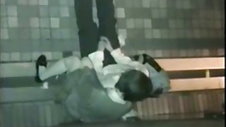 老師在色情片後亂搞兩個女朋友