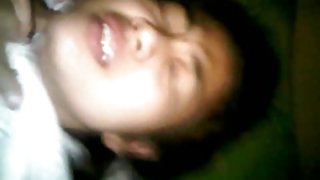 業餘人員看他媽的他媽的怎麼跟他的朋友打電話讓他ototot她。色情