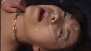 欺負自己Falik色情片