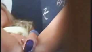 一個騙子他媽的在男友色情面前